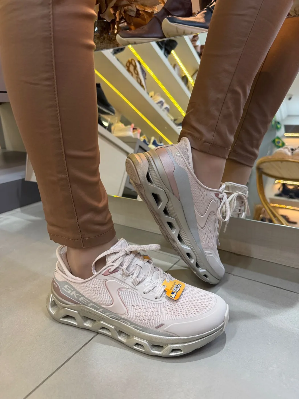 Tênis Feminino Glide-Step Hands Free Slip Skechers