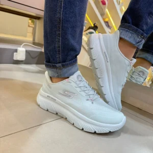 Tênis Feminino Go Walk Max Cushioning Hyper Burst Skechers