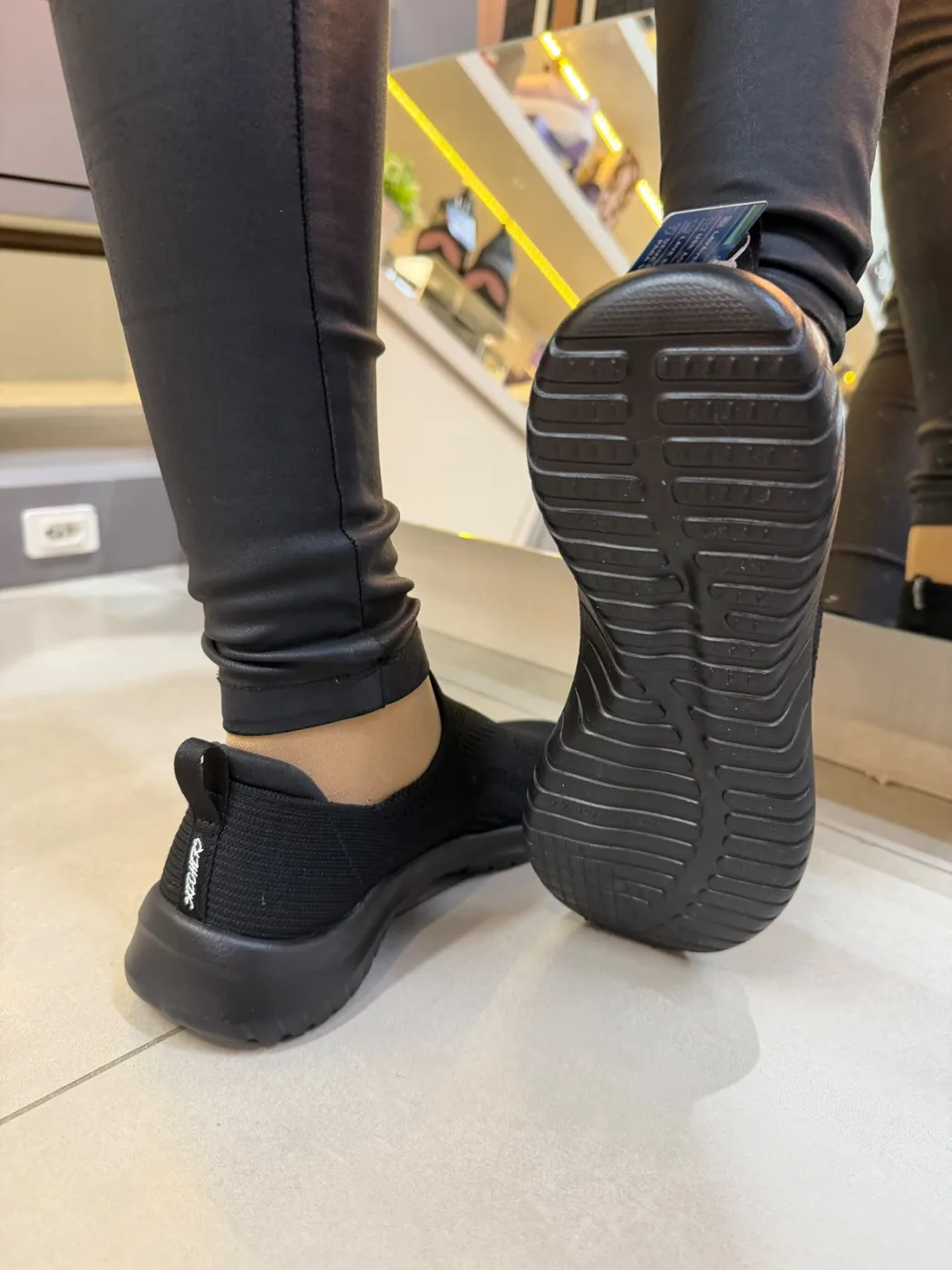 Tênis Feminino Slip On Original Skechers - foto 5