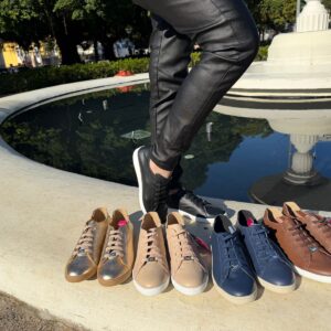 Tênis feminino Marina Mello couro nas cores nude, dourado, marrom, azul-marinho e preto