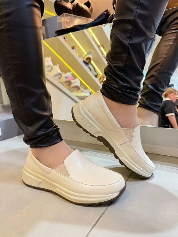 Sapatenis Feminino Antistress Opananken na cor off white