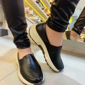 Sapatenis Feminino Antistress Opananken na cor preta