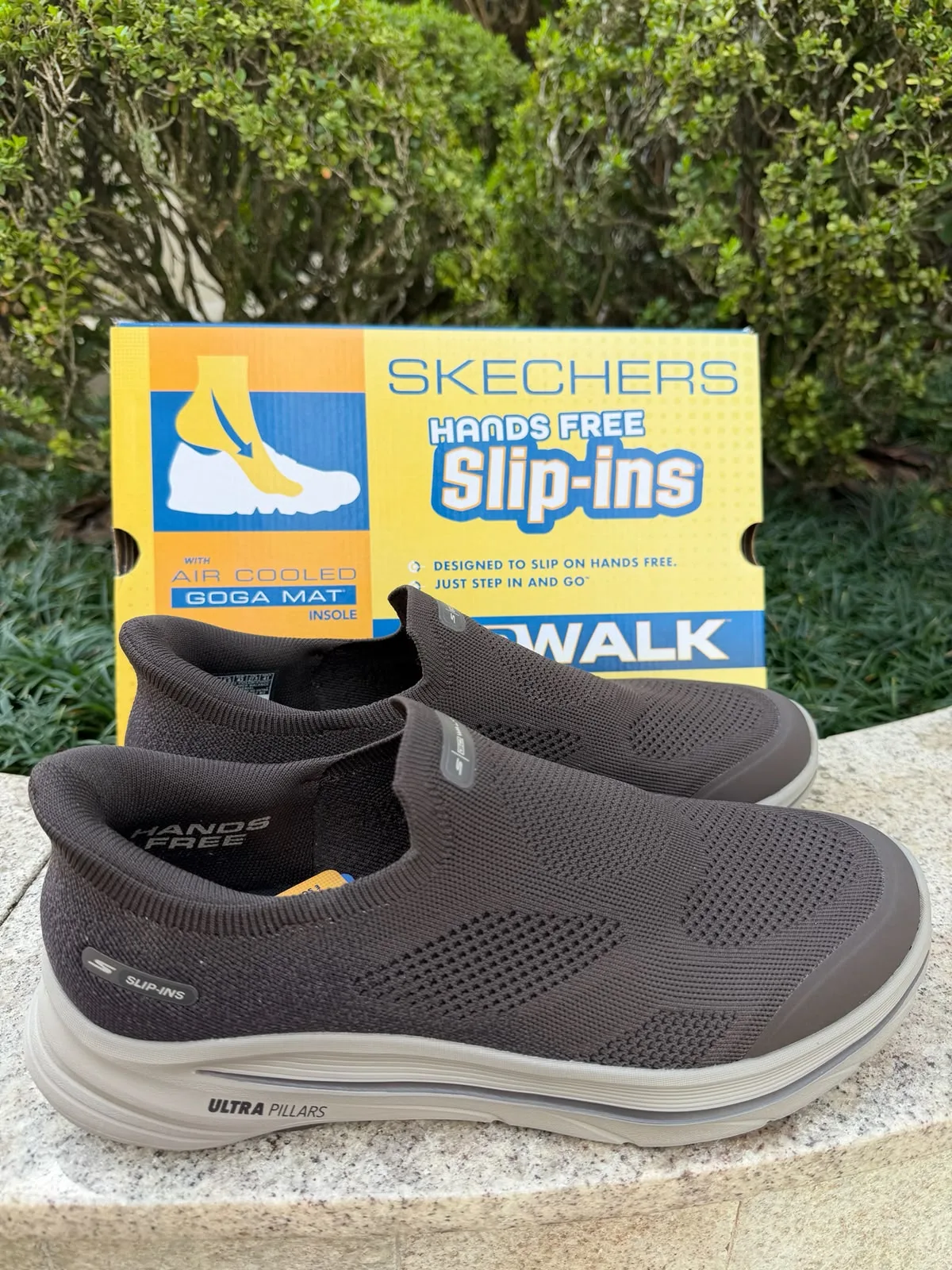 Tênis Masculino Skechers Go Walk 8 Slip-ins Marrom