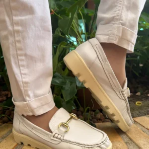 Sapato Feminino Mocassim em Couro Super Leve