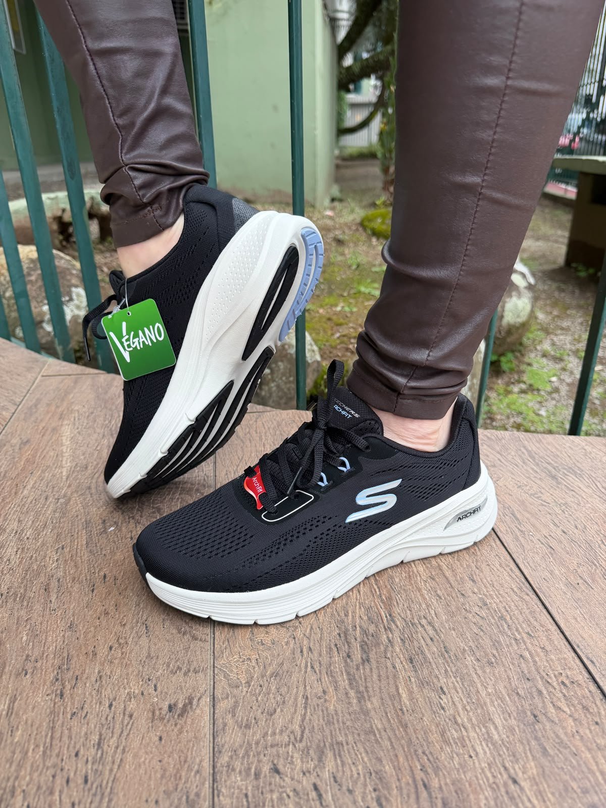 Tênis Feminino Skechers Arch Fit 3.0 Caminhada