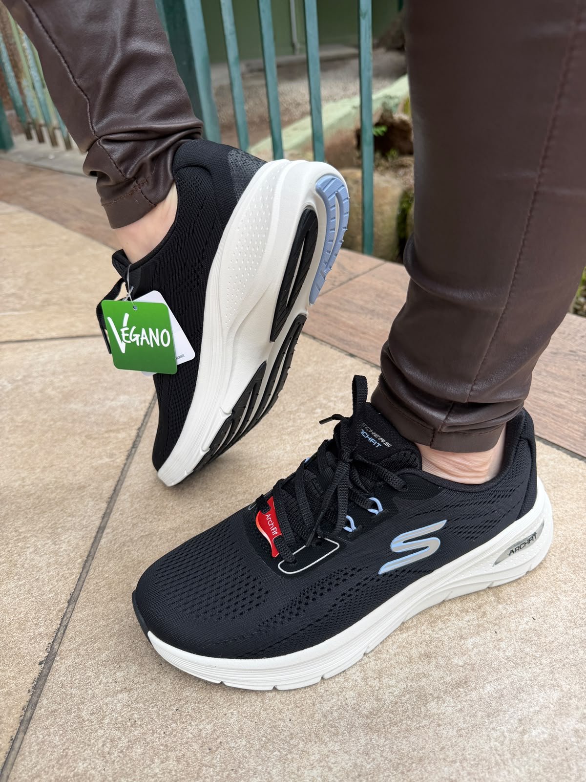 Tênis Feminino Skechers Arch Fit 3.0 Caminhada